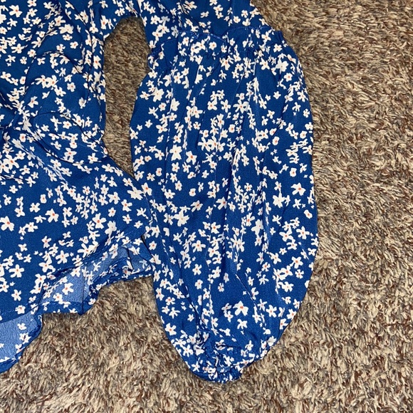 Slightly cropped SHEIN shirt size large. - Picture 6 of 6